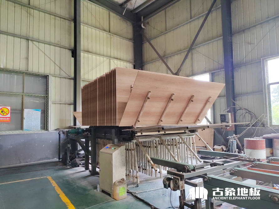 湖南木地板厂家中古象地板怎么样