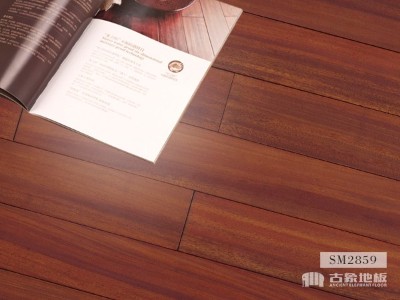 全屋铺装实木地板是一种什么体验