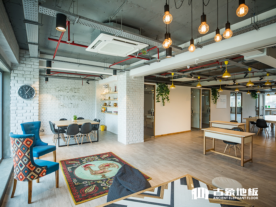 强化地板可与瓷砖同铺吗