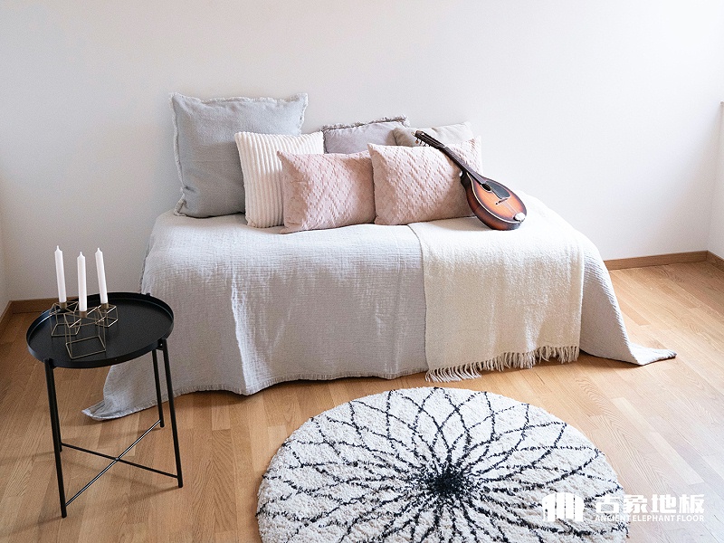 新三层地板验收