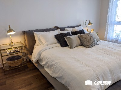 如何去除多层实木地板上的污渍