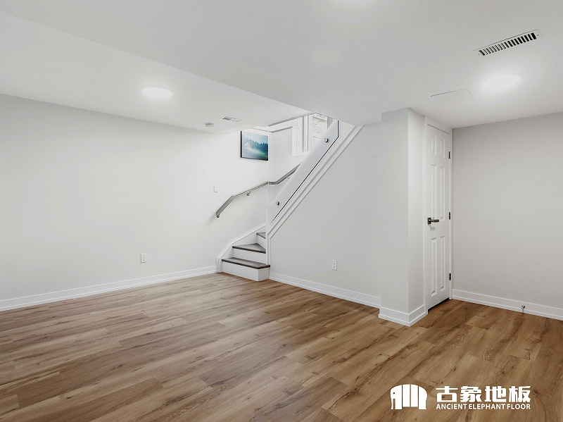 锁扣强化地板通铺无缝隙