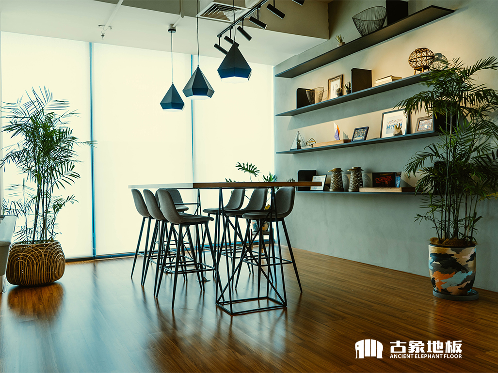 实木复合地板和强化地板有哪些区别