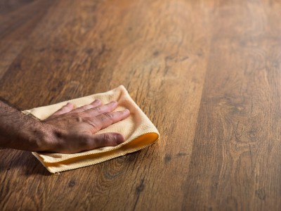 木地板顽固污渍难清除怎么办