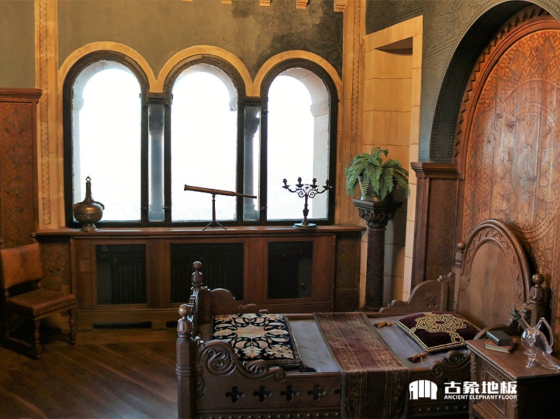 三大木地板特性比较