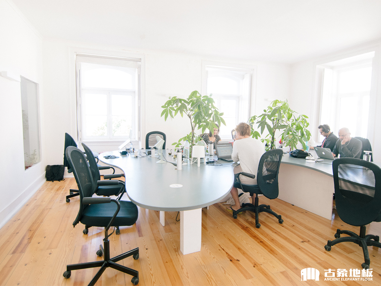 新三层实木地板好还是多层实木地板好